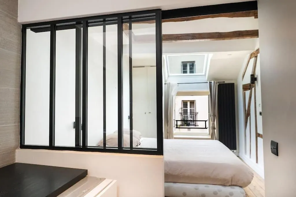 Appartement Place Des Vosges, Marais Bastille Paris 0*,  France