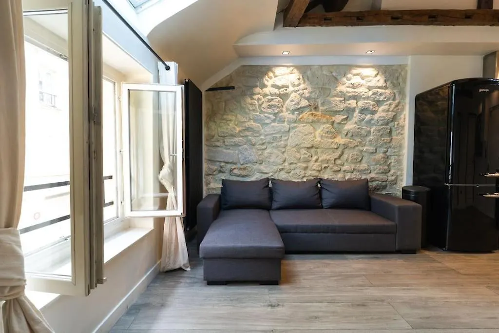 Appartement Place Des Vosges, Marais Bastille Paris Apartment